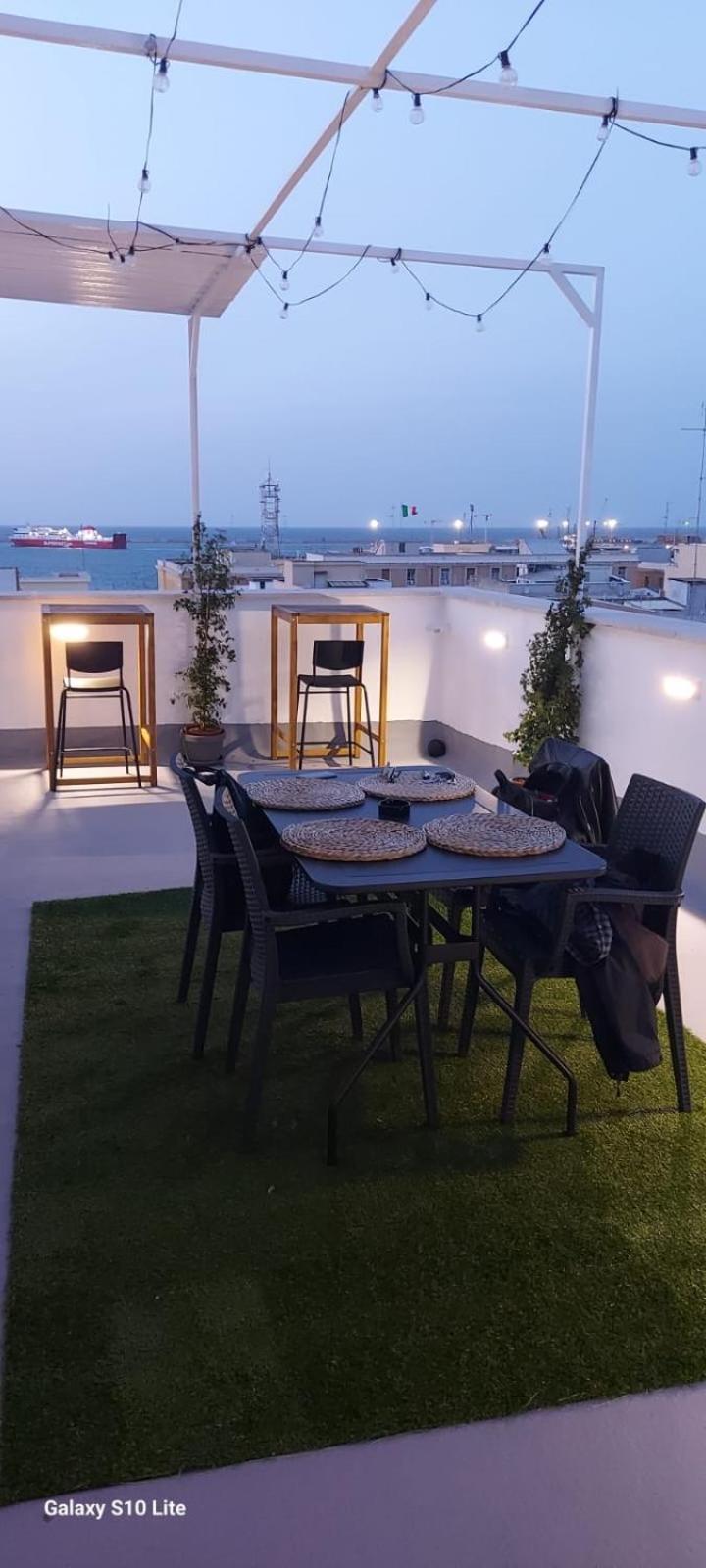 Attic8 Leilighet Bari Eksteriør bilde
